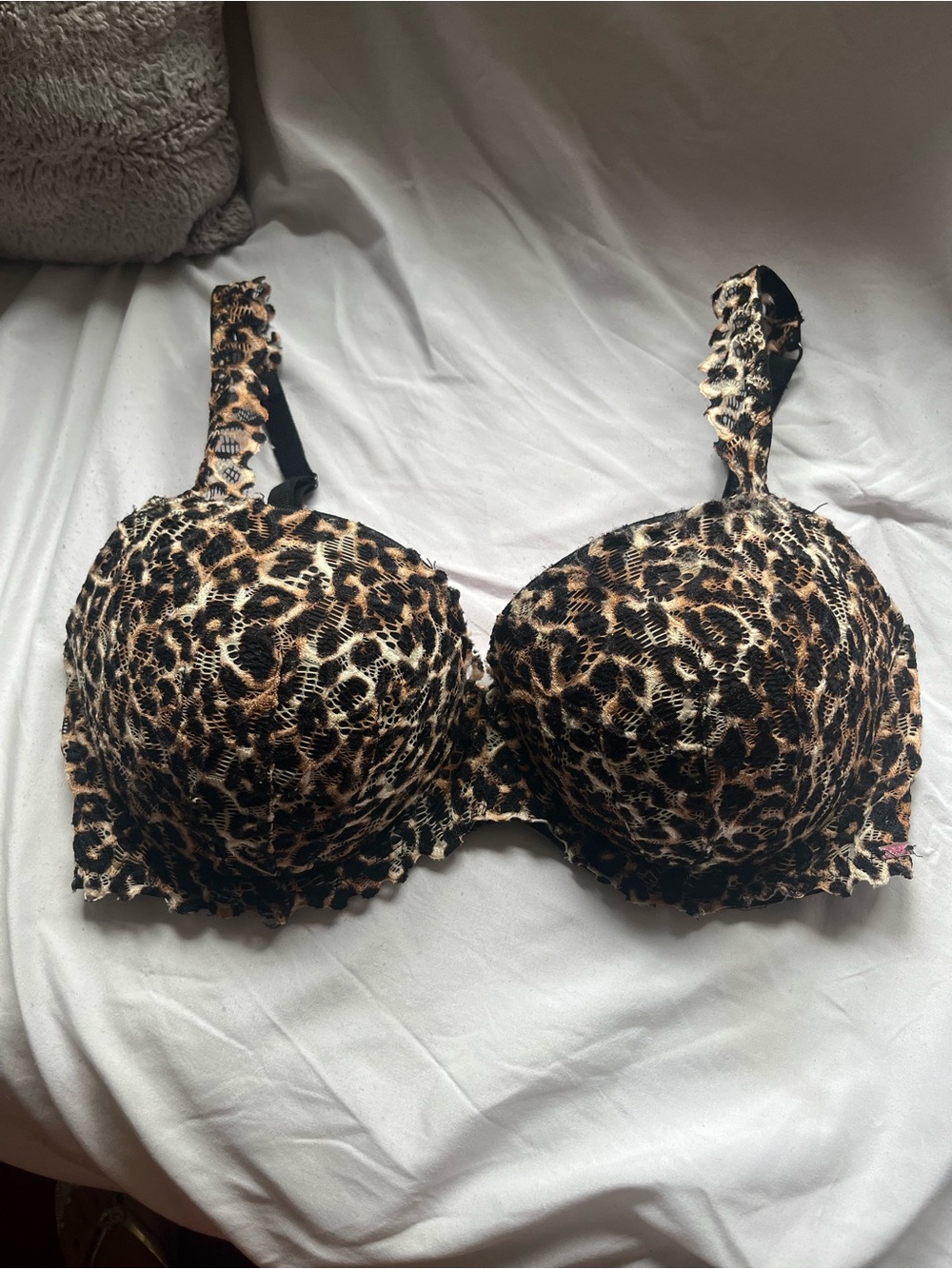 Victoria’s Secret PINK leopard print bra size 36DD